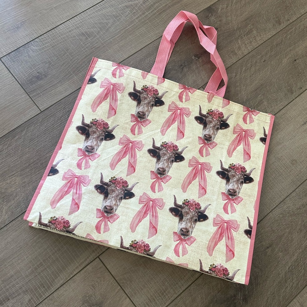 Homegoods TJMaxx Marshalls Coquette Cow Pink Bow Print Shopper Tote Bag NWOT